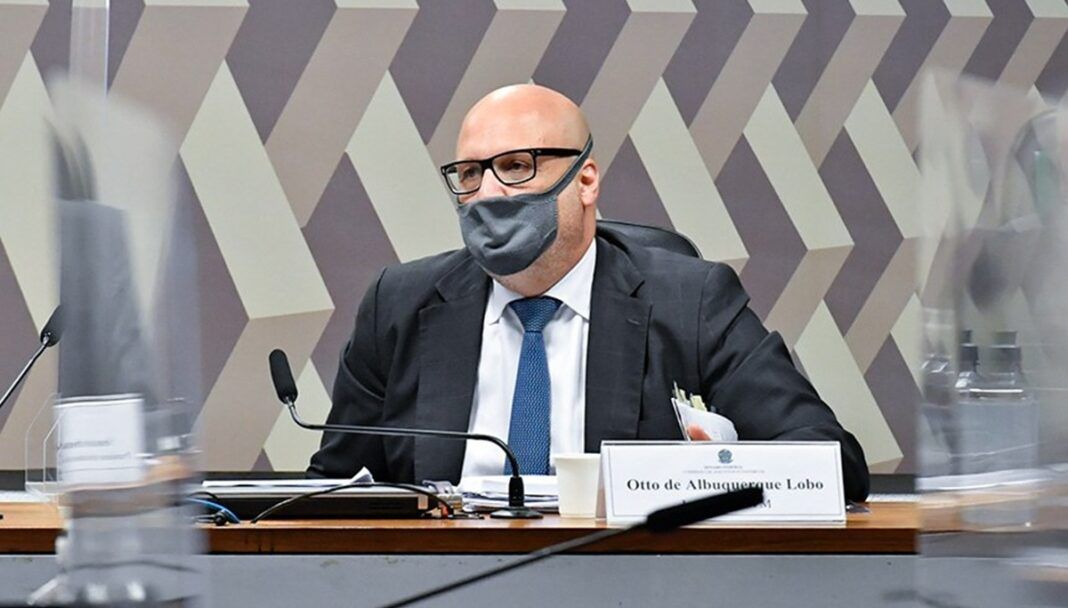 Otto Eduardo Fonseca de Albuquerque Lobo durante sabatina na Comissão de Assuntos Econômicos (CAE) do Senado