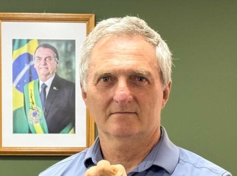 Irmão de Bolsonaro diz que prêmio da Mega foi sacado por outra pessoa em lotérica de SP