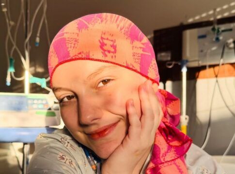 Morre influenciadora Isabel Veloso, aos 19 anos, que tratava câncer