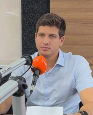 “Oportunismo eleitoral”, diz João Campos sobre pedido de impeachment