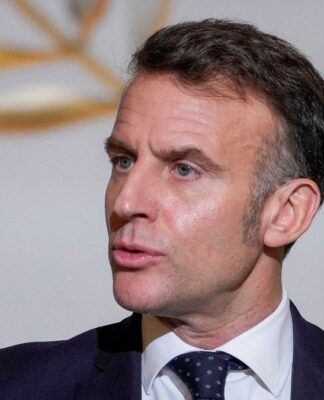 Macron pede exercício da Otan na Groenlândia em meio a disputa com EUA