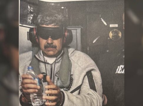 Nicolas Maduro capturado usando conjunto de roupas da Nike