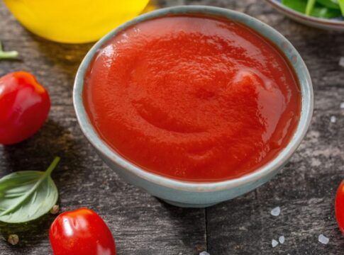 Anvisa recolhe molho de tomate suspeito de conter pedaços de vidro
