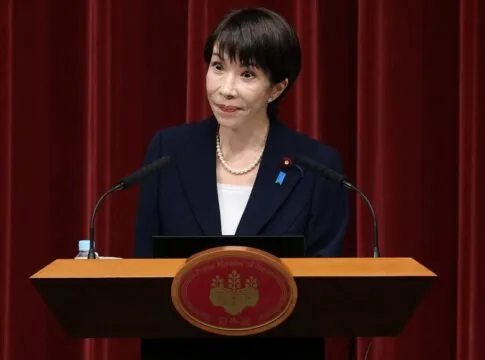 Premiê do Japão convocará eleições antecipadas para 8 de fevereiro