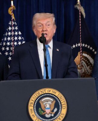 Trump anuncia intervenção administrativa na Venezuela e abertura para petroleiras dos EUA