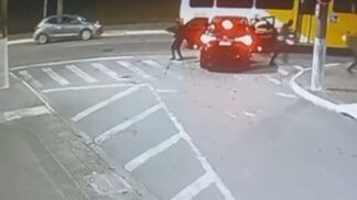 Bandidos saem do carro antes de atirarem em Ruy Ferraz Fontes