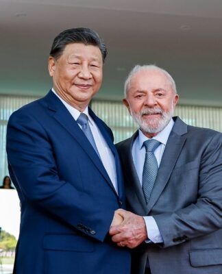 Xi Jinping garante a Lula apoio da China em tempos “turbulentos”