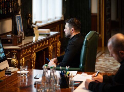 Ucrânia estará tecnicamente pronta para ingressar na UE em 2027, afirma Zelensky