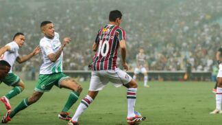 Ganso durante jogo contra o Juventude no Maracanã