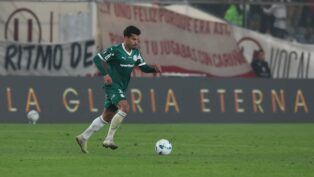 Lucas Evangelista em jogo do Palmeiras