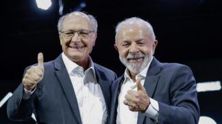 Geraldo Alckmin e Lula durante o Salão do Automóvel