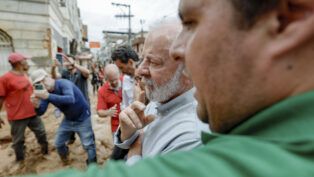 Lula sobrevoa Zona da Mata de MG e avalia estragos de chuvas