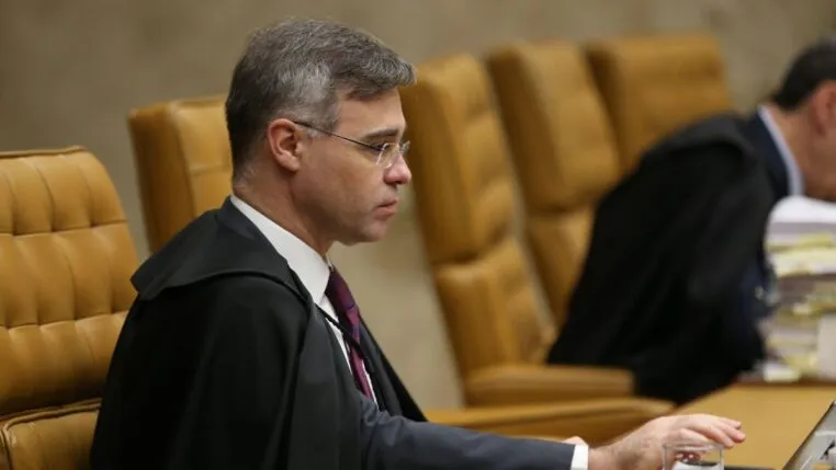 O ministro André Mendonça participa de julgamento no STF
