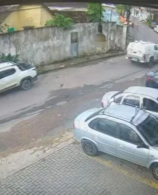 Policial é preso suspeito por atropelar e matar cães com viatura em Manaus