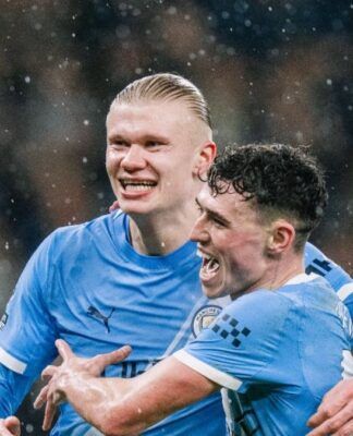 Manchester City vence o Fullham por 3 a 0 e segue na cola do Arsenal na Premier League