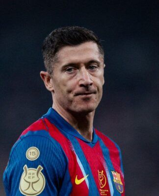 Lewandowski tem futuro indefinido no Barça e atrai o interesse de cinco clubes