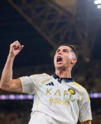 Cristiano Ronaldo voltará a jogar pelo Al-Nassr após acordo com Liga Saudita, diz jornal