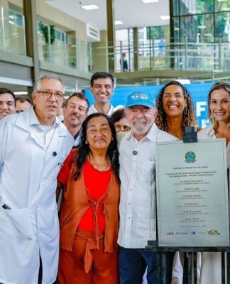 Antes de homenagem na Sapucaí, Lula inaugura Centro de Emergência 24 horas no Rio