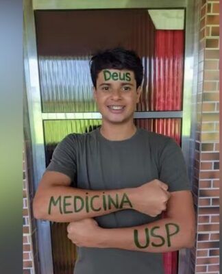 Estudantes baianos ficam em 1º lugar em Medicina na USP pelo Enem e pela Fuvest