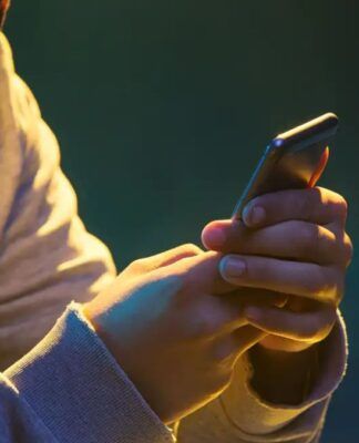 Levantamento identifica 173 vítimas de deepfakes sexuais em escolas