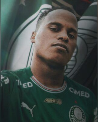 Jhon Arias deve fazer sua estreia pelo Palmeiras contra o Fluminense, seu ex-clube