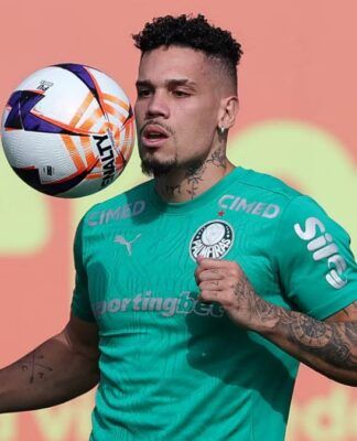 Em reta final de recuperação, Paulinho vive a expectativa de retornar aos gramados