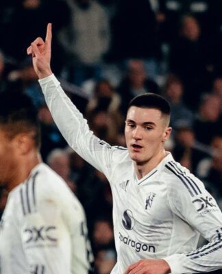 Manchester United empata com West Ham e interrompe sequência de quatro vitórias na Premier League