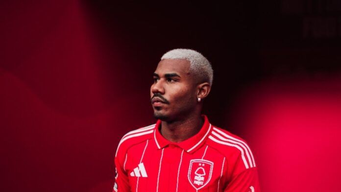 Vasco encaminha contratação de Cuiabano, lateral-esquerdo ex-Botafogo