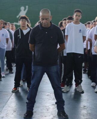 Escolas cívico-militares começam a funcionar em 100 unidades de São Paulo