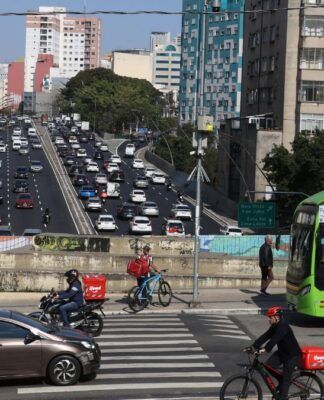 Coordenador da Ecovias aponta melhores horários para viajar à praia no Carnaval 2026