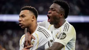 Vini Jr. e Kylian Mbappe em jogo Real Madrid x Rayo Vallecano