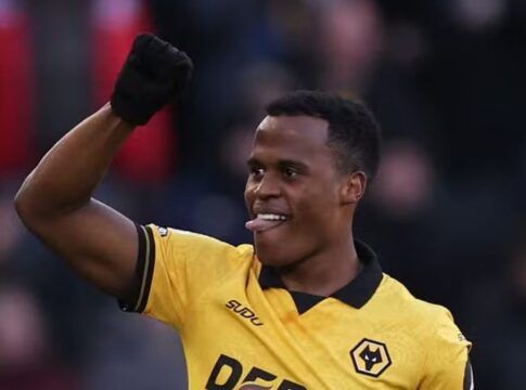 Palmeiras anuncia a contratação de Jhon Arias