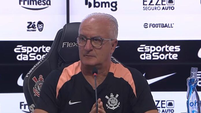 Dorival Júnior pede cautela no Corinthians após conquista da Supercopa do Brasil