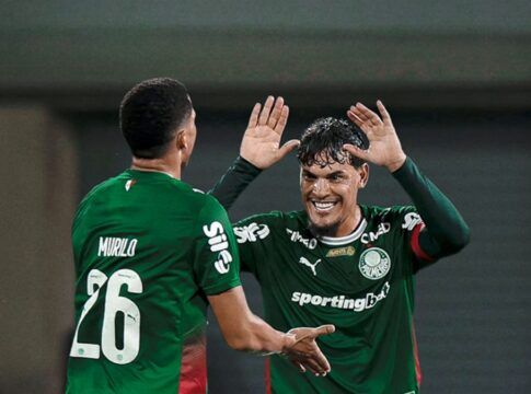 Ivan Drago elogia atuação do Palmeiras em goleada por 5 a 1 diante do Vitória