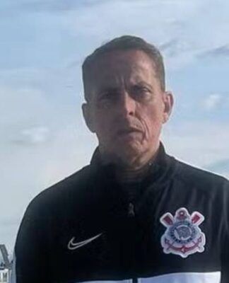 Nenê do posto, diretor da base do Corinthians