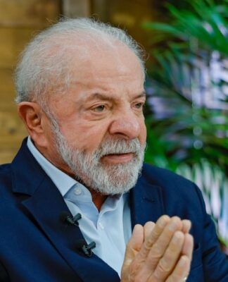 Pesquisa mostra Lula empatado com Flávio e Ratinho Jr. no segundo turno.