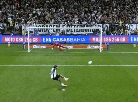 Papo de Craque: Bancada discute pênalti perdido por Memphis no Dérbi