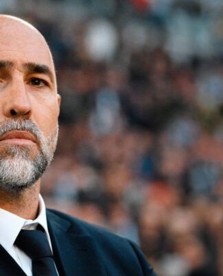 Tottenham anuncia novo treinador com contrato até maio