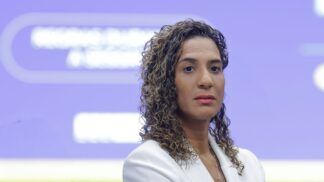 Anielle Franco posa para foto no STF