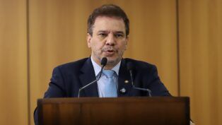 Ministro da Justiça Concede Coletiva de Imprensa sobre Aprovação do Projeto de Lei Antifacção. (Foto: Tom Costa/MJSP)