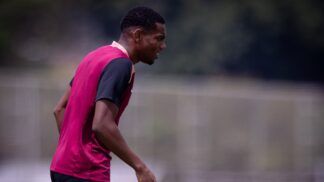 André, volante do Corinthians, em treino do clube