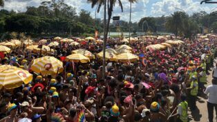 Multidão no bloco da Pabllo