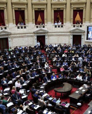 Câmara dos Deputados da Argentina aprova reforma trabalhista antes de votação final no Senado