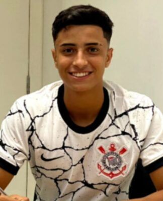 Tiaguinho estava no Corinthians há anos e assinou com o Novorizontino