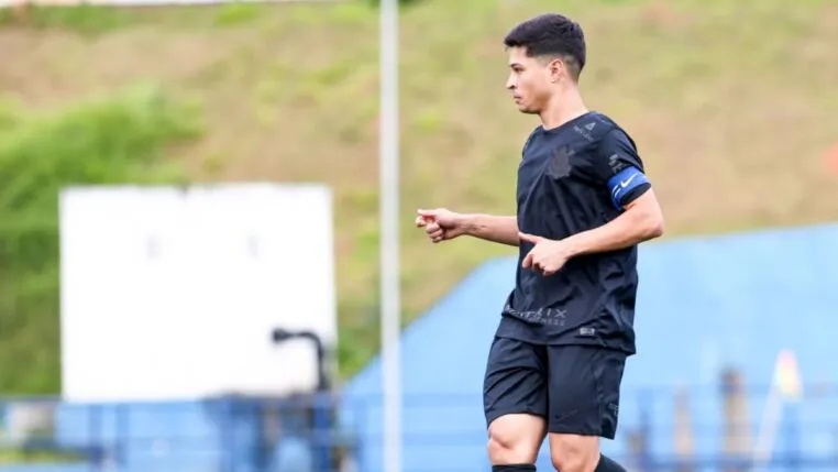 Capitão do Sub-20 em 2025, Gabriel Caipira estourou idade de base neste ano e estava fora dos planos do profissional do Corinthians
