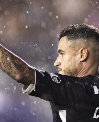Coutinho comemora gol em Vasco x Botafogo pelo Campeonato Carioca 2026