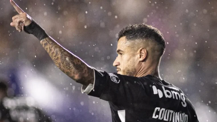 Coutinho comemora gol em Vasco x Botafogo pelo Campeonato Carioca 2026