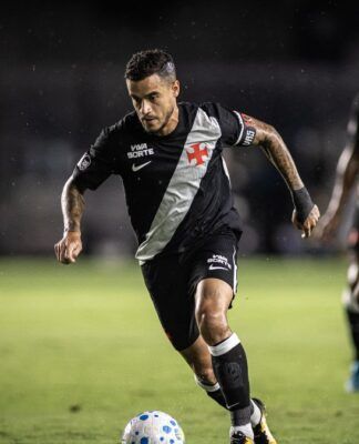 Philippe Coutinho pede rescisão de contrato com o Vasco após vaias da torcida