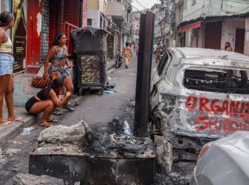 Crime organizado infiltra instituições brasileiras e ameaça segurança pública, alerta Human Rights Watch