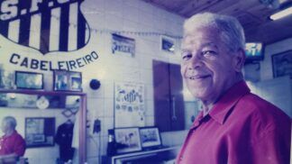 O barbeiro e amigo próximo de Pelé, Didi